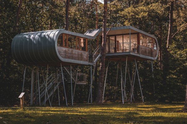 Profitez de la beauté naturelle du Slow Village Breizh Légendes Camping dans le Finistère Nord